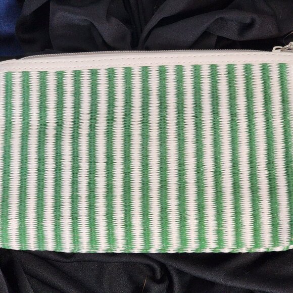 Mario Badescu Green and White Poly Striped Fully Lined Italian Design Makeup Bag - Picture 9 of 16